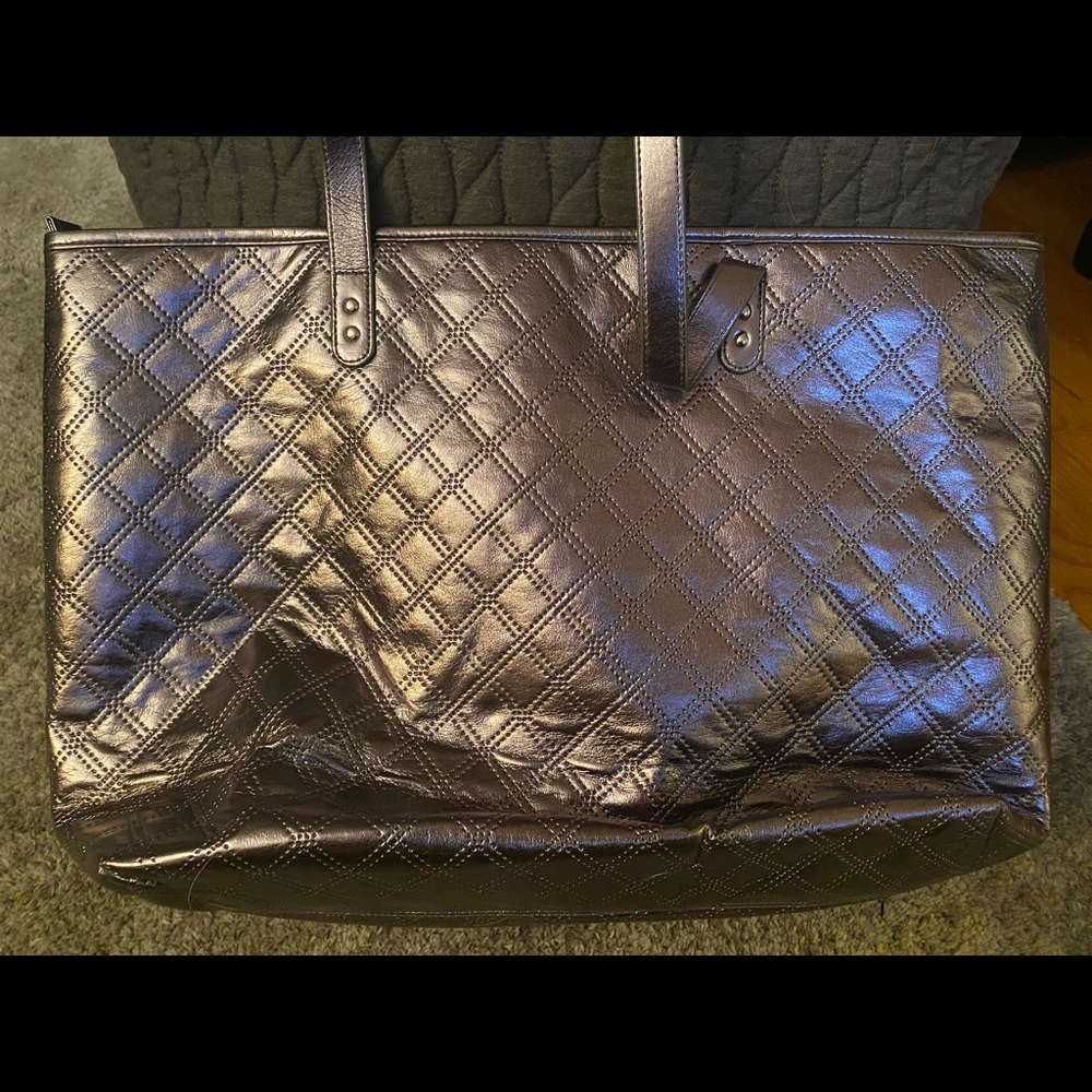 Metallic tote